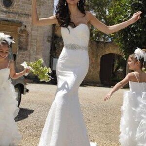 Incredible NEW with Tags Demetrios 1443 Strapless Lace Wedding Dress – Size 14